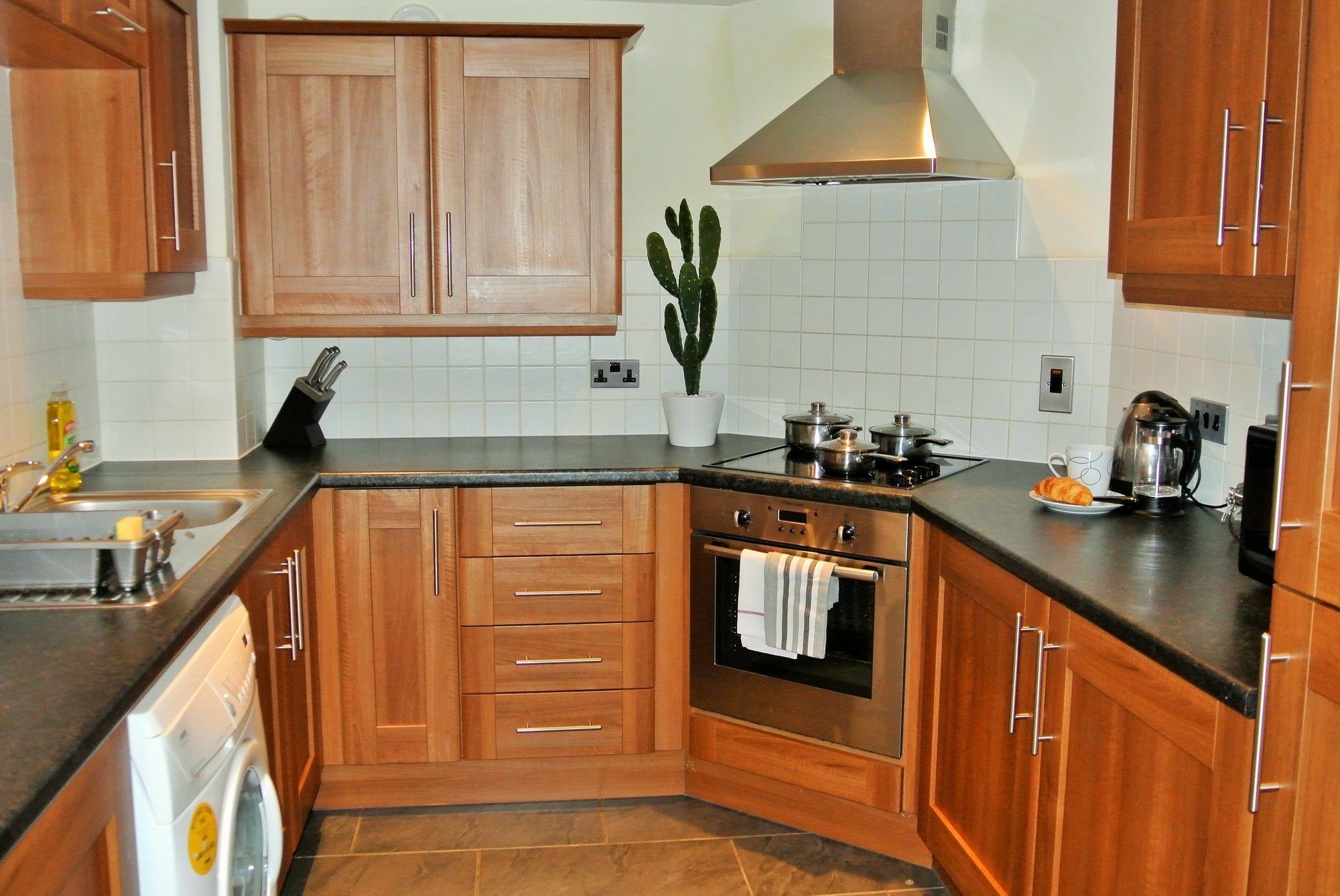 Oyo Approved Serviced Apartments Steam Mill Chester Exterior photo